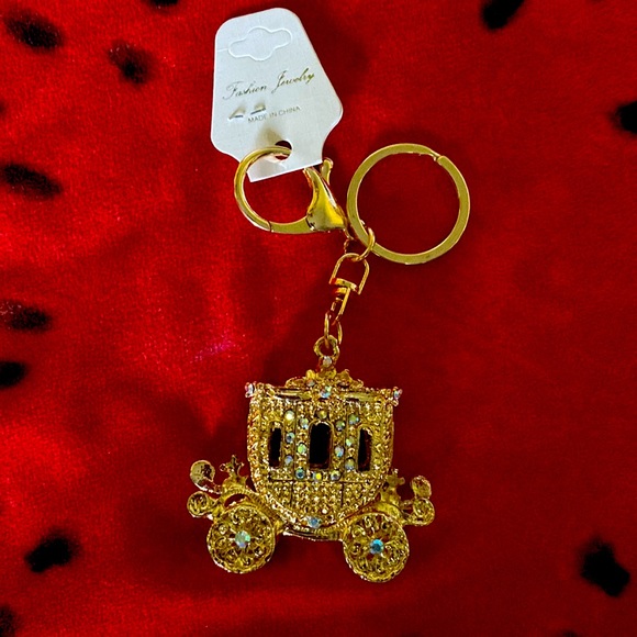 Accessories - NWT PRINCESS CARRIAGE  key chain/bag charm